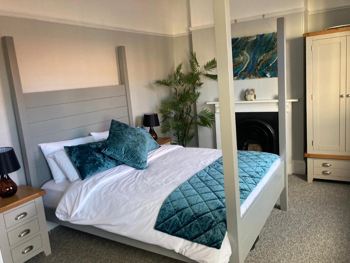 Stylish Flat In Yeovil Somerset Kültér fotó