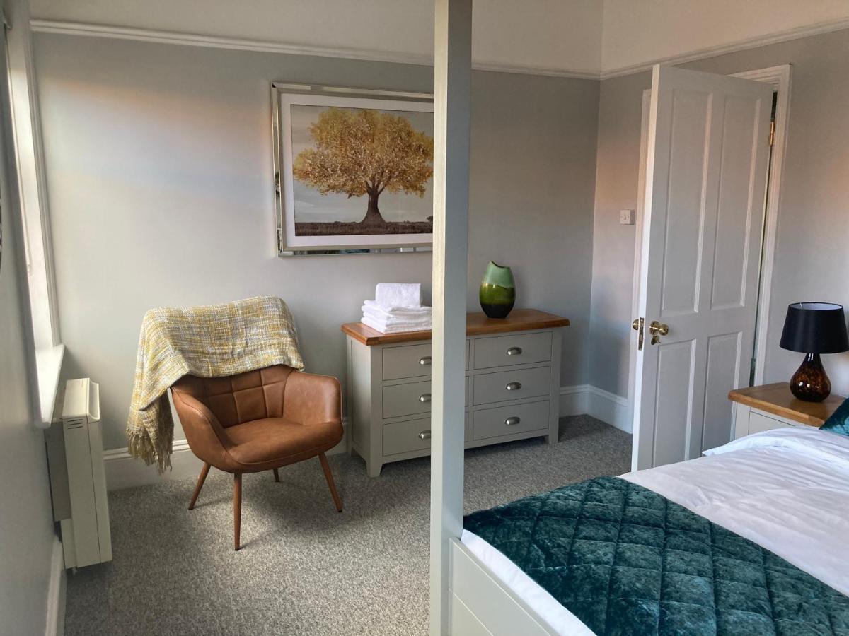 Stylish Flat In Yeovil Somerset Kültér fotó