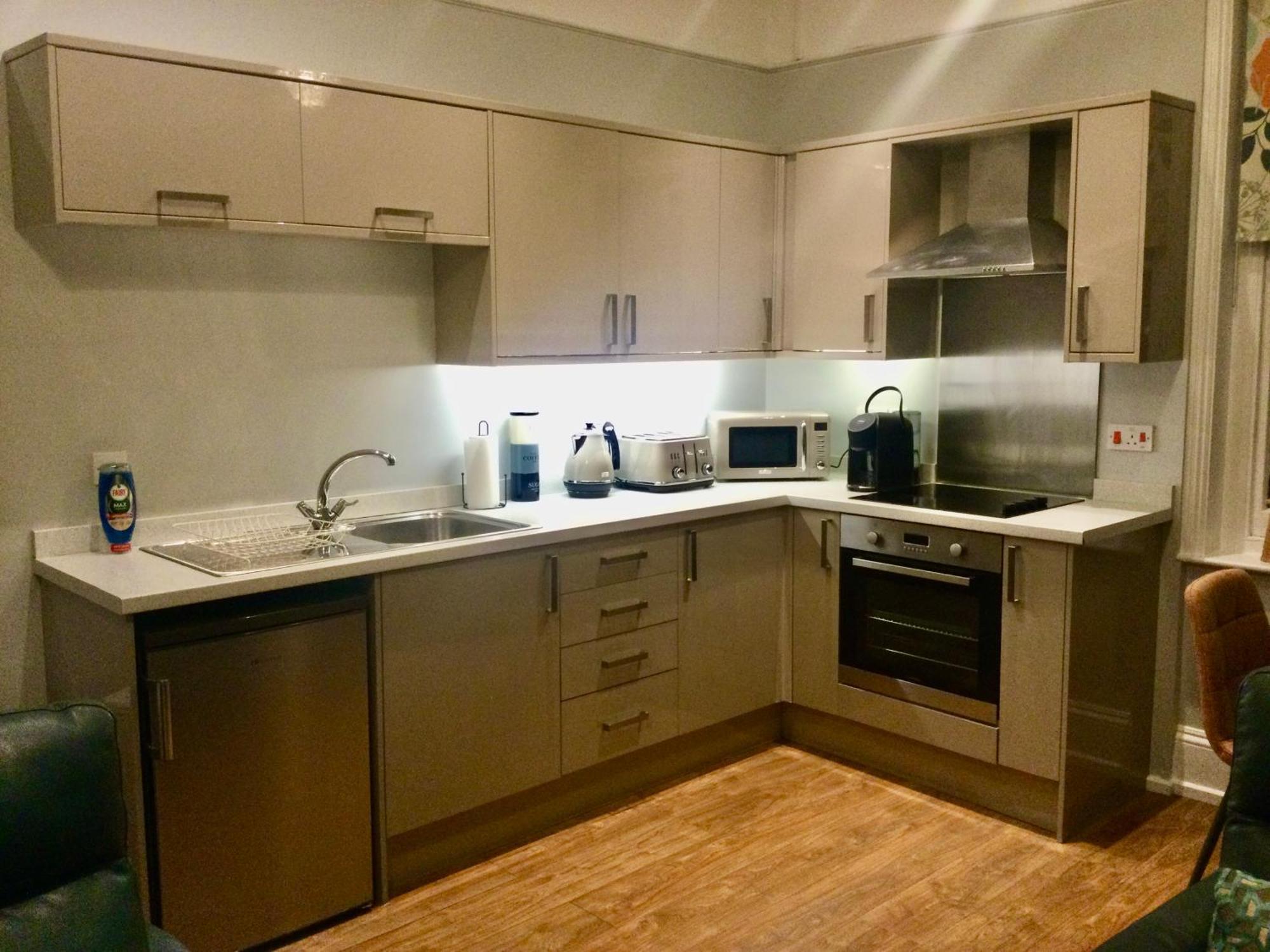 Stylish Flat In Yeovil Somerset Kültér fotó